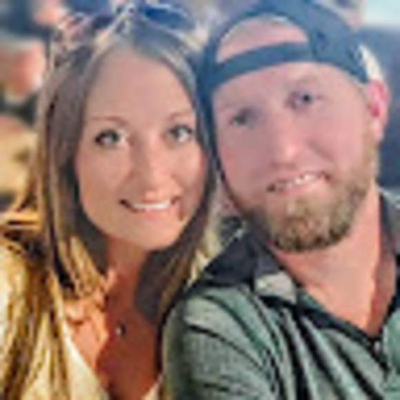 Meet your Posher, Jessica - Picture 1 of 1